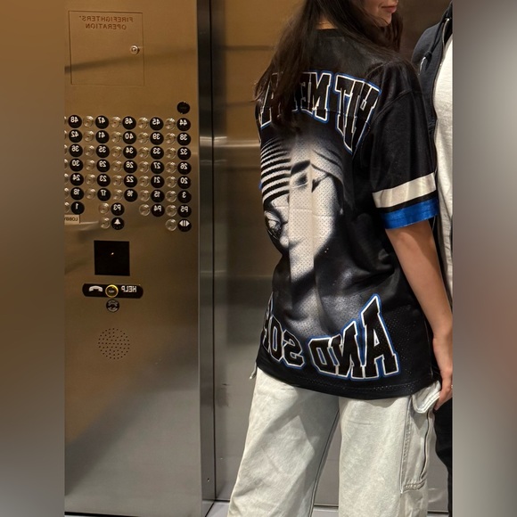 Billie Eilish HMHAS Jersey - Size S - Picture 5 of 5